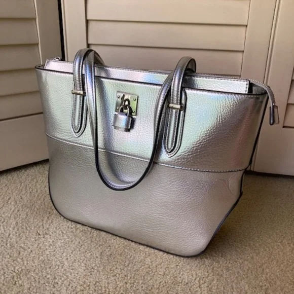 Nine West faux Leather Silver Satchel 🆕 - Picture 3 of 15